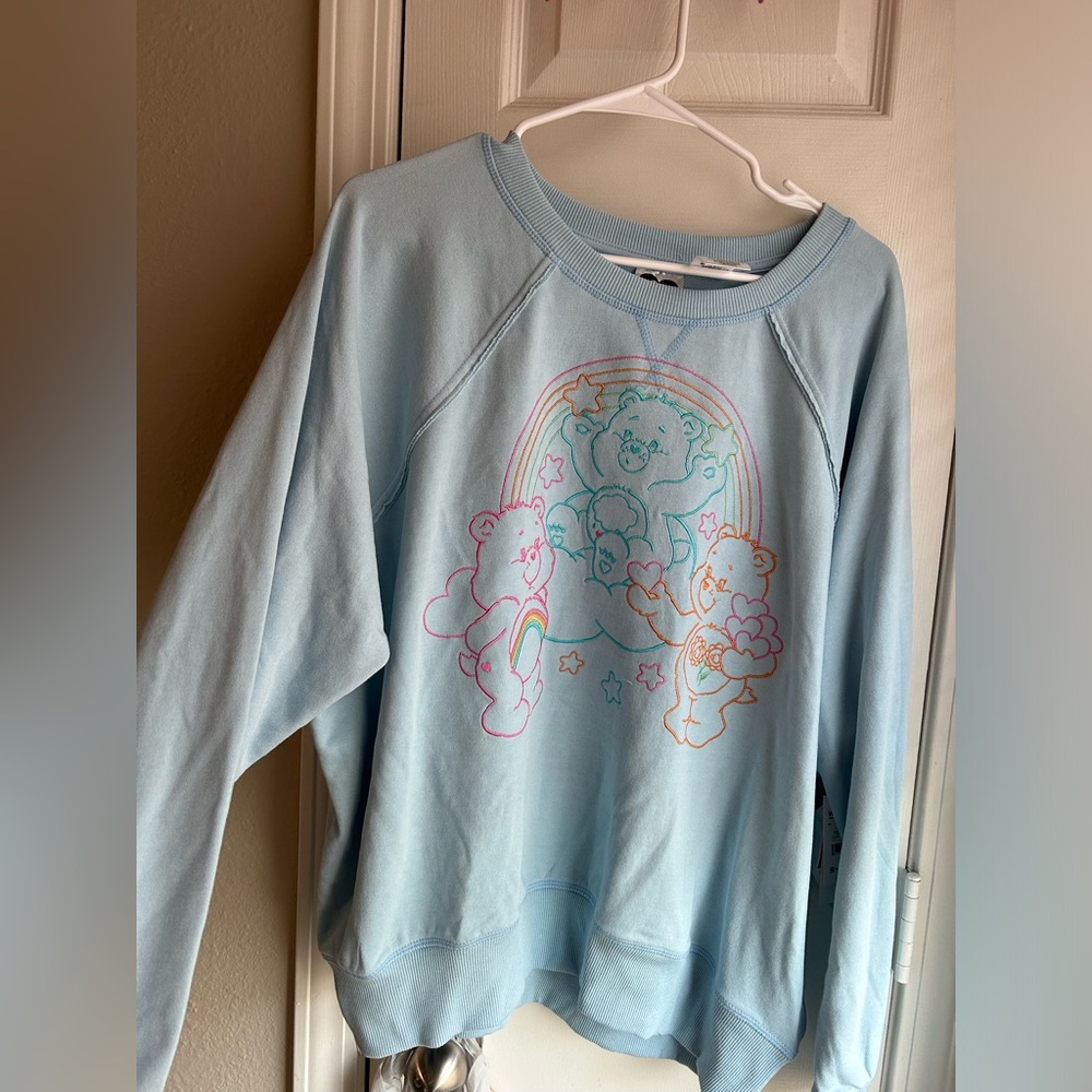 NWT CARE BEARS LIGHTWEIGHT PULLOVER💞💞